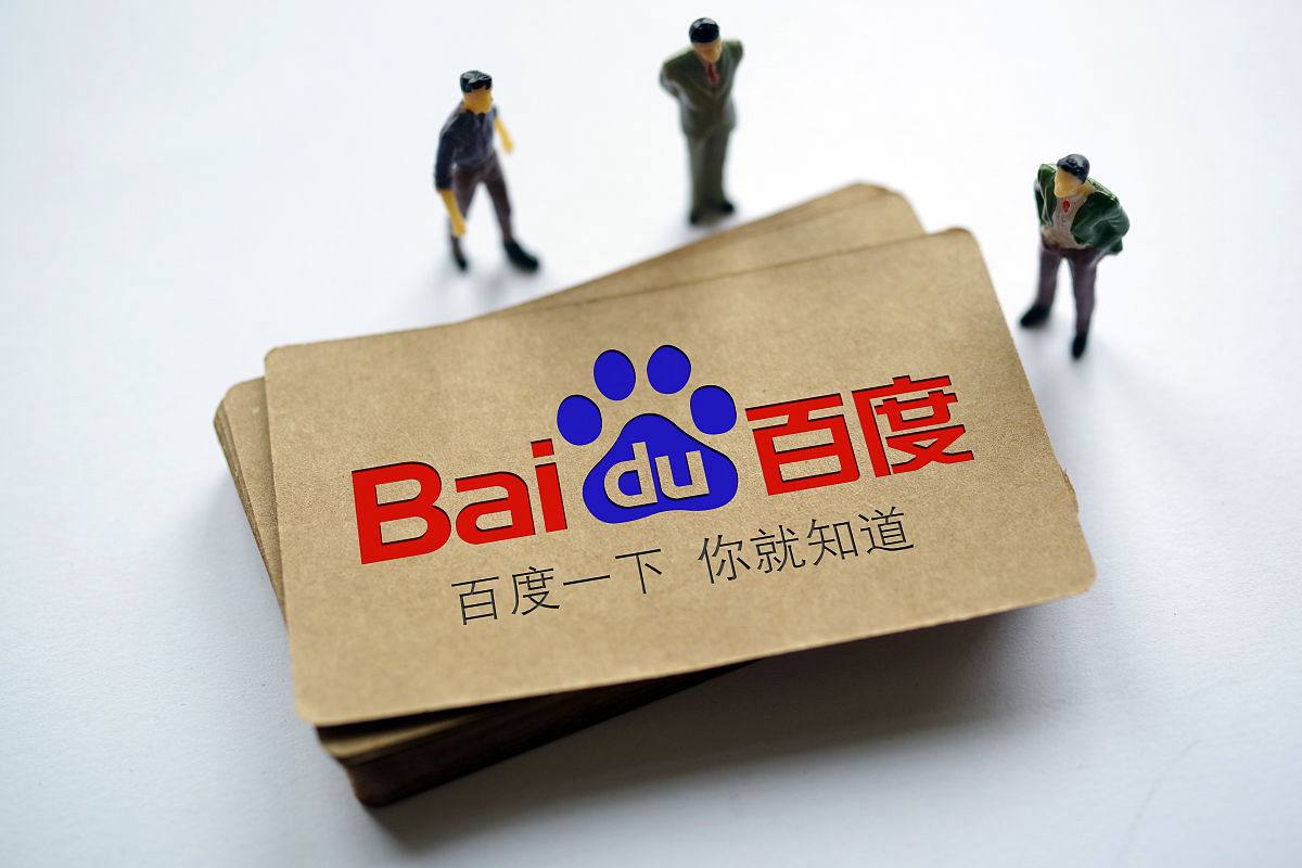 济南市民排百米长队买奶皮子糖葫芦